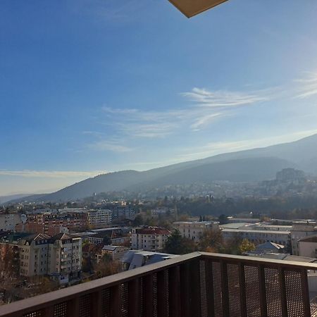 Anika Luxury Apartment At Diamond Center Skopje Buitenkant foto