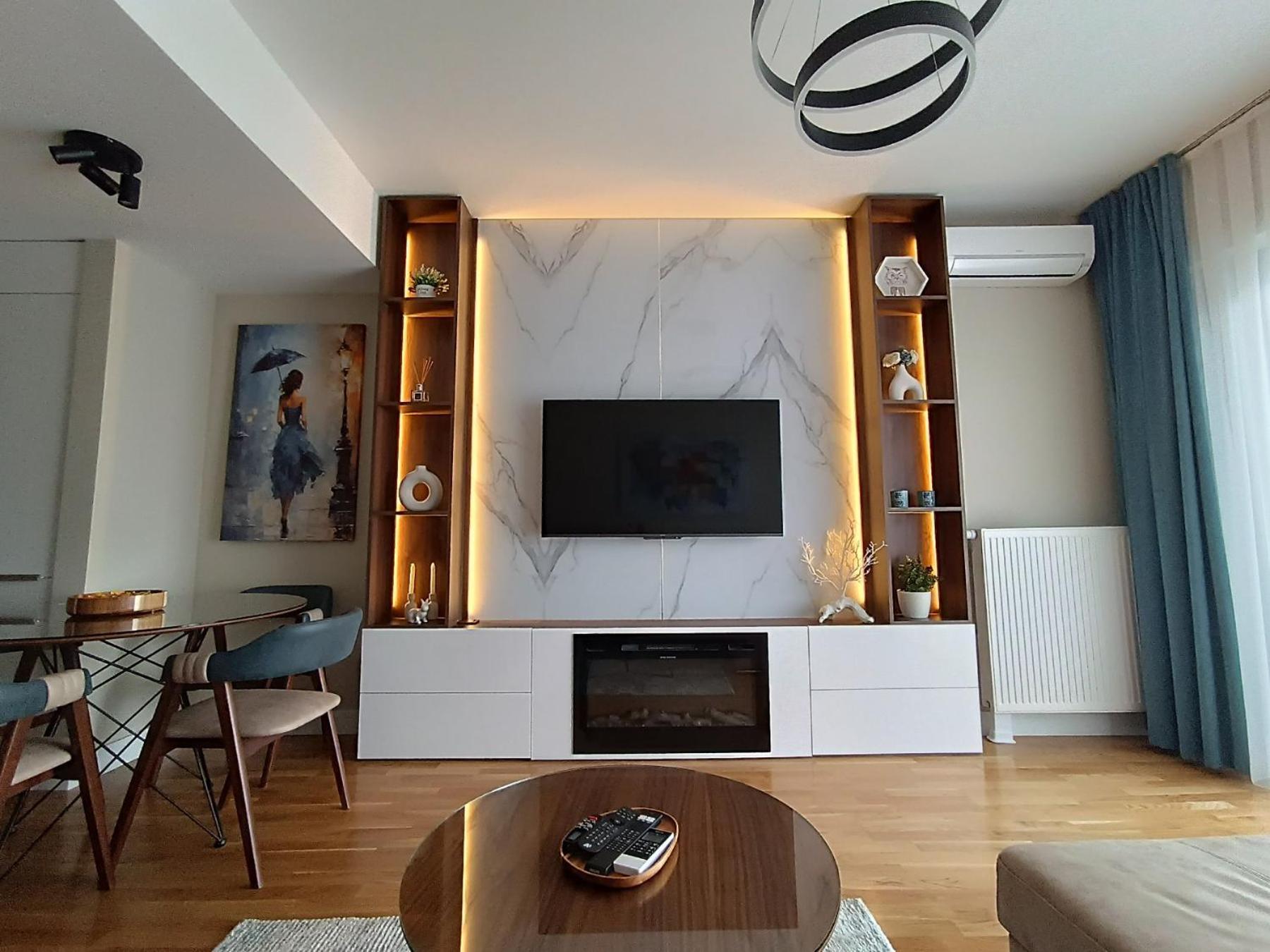 Anika Luxury Apartment At Diamond Center Skopje Buitenkant foto