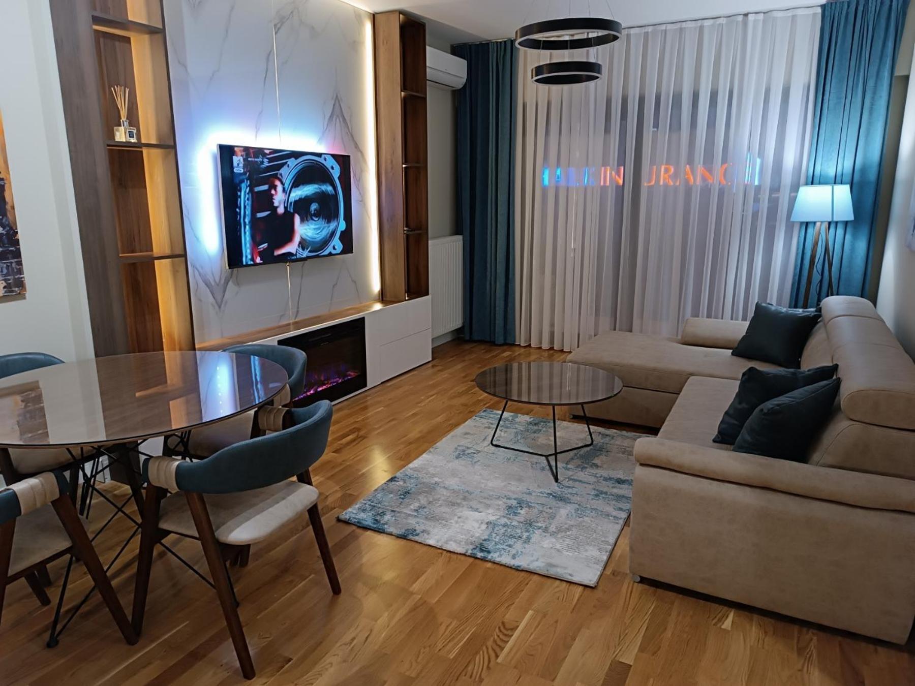 Anika Luxury Apartment At Diamond Center Skopje Buitenkant foto