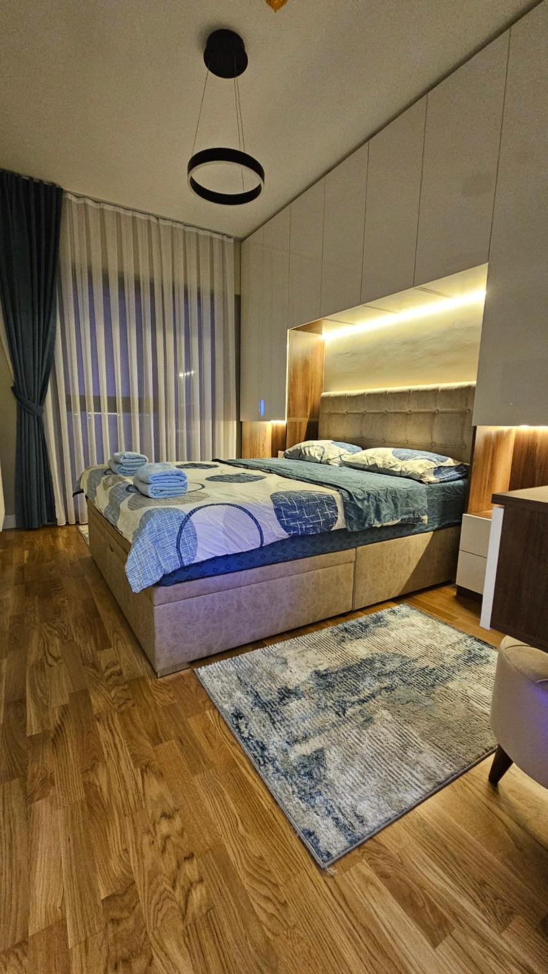 Anika Luxury Apartment At Diamond Center Skopje Buitenkant foto