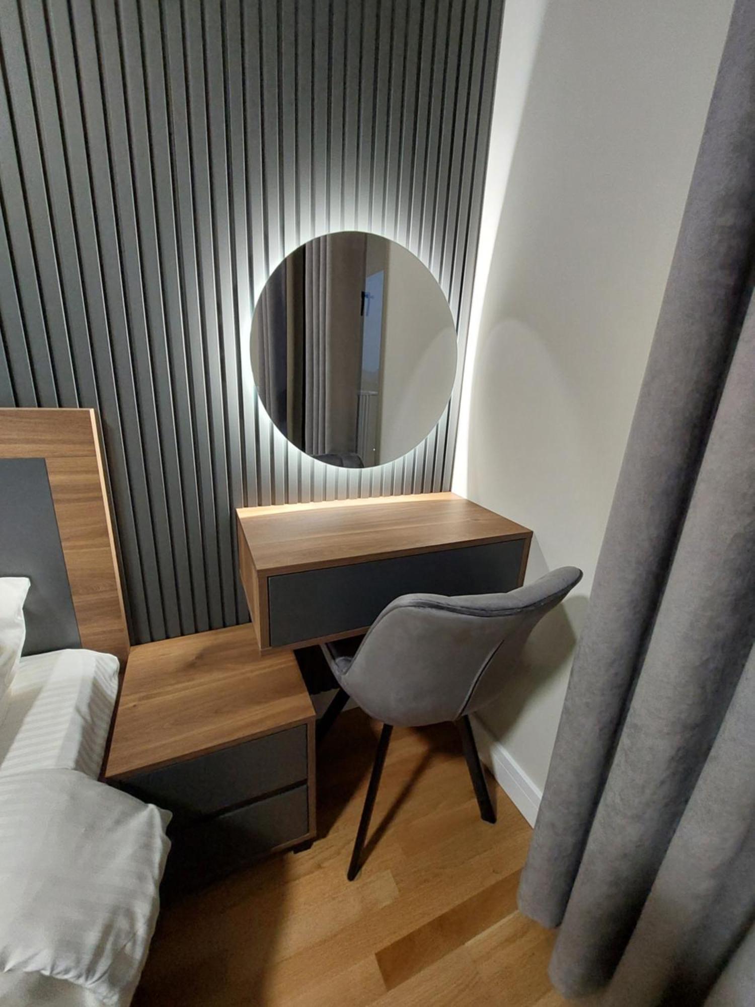 Anika Luxury Apartment At Diamond Center Skopje Buitenkant foto