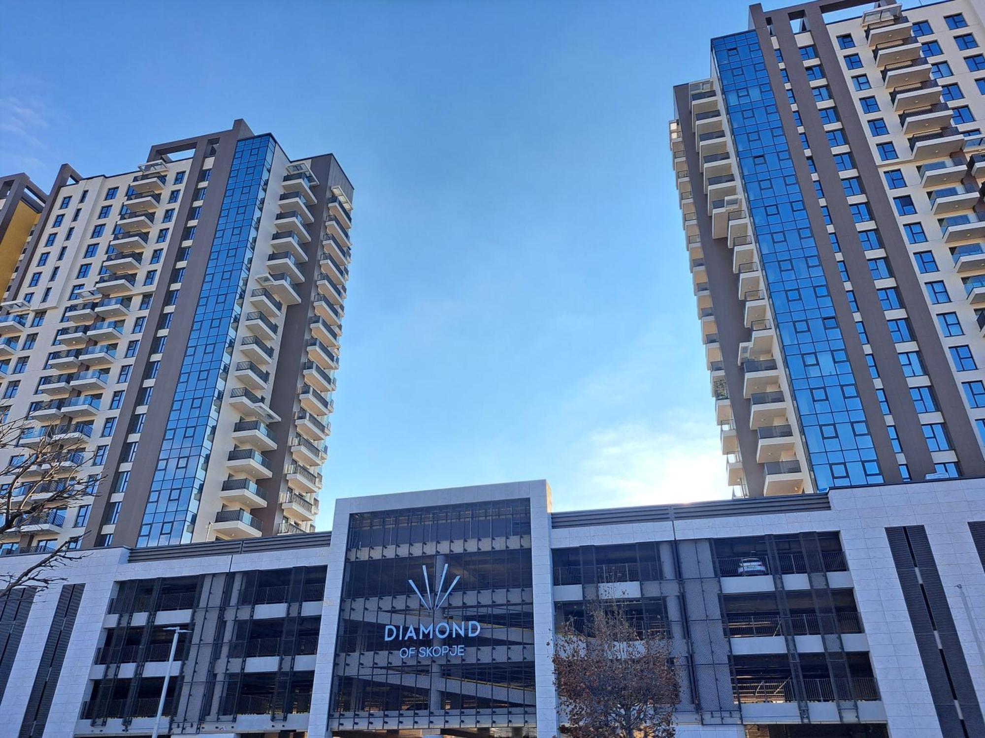 Anika Luxury Apartment At Diamond Center Skopje Buitenkant foto