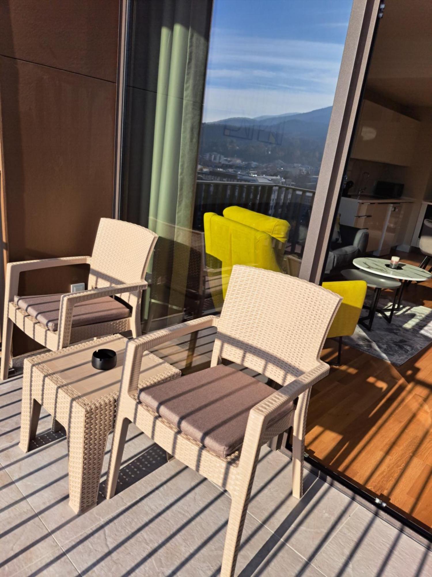 Anika Luxury Apartment At Diamond Center Skopje Buitenkant foto