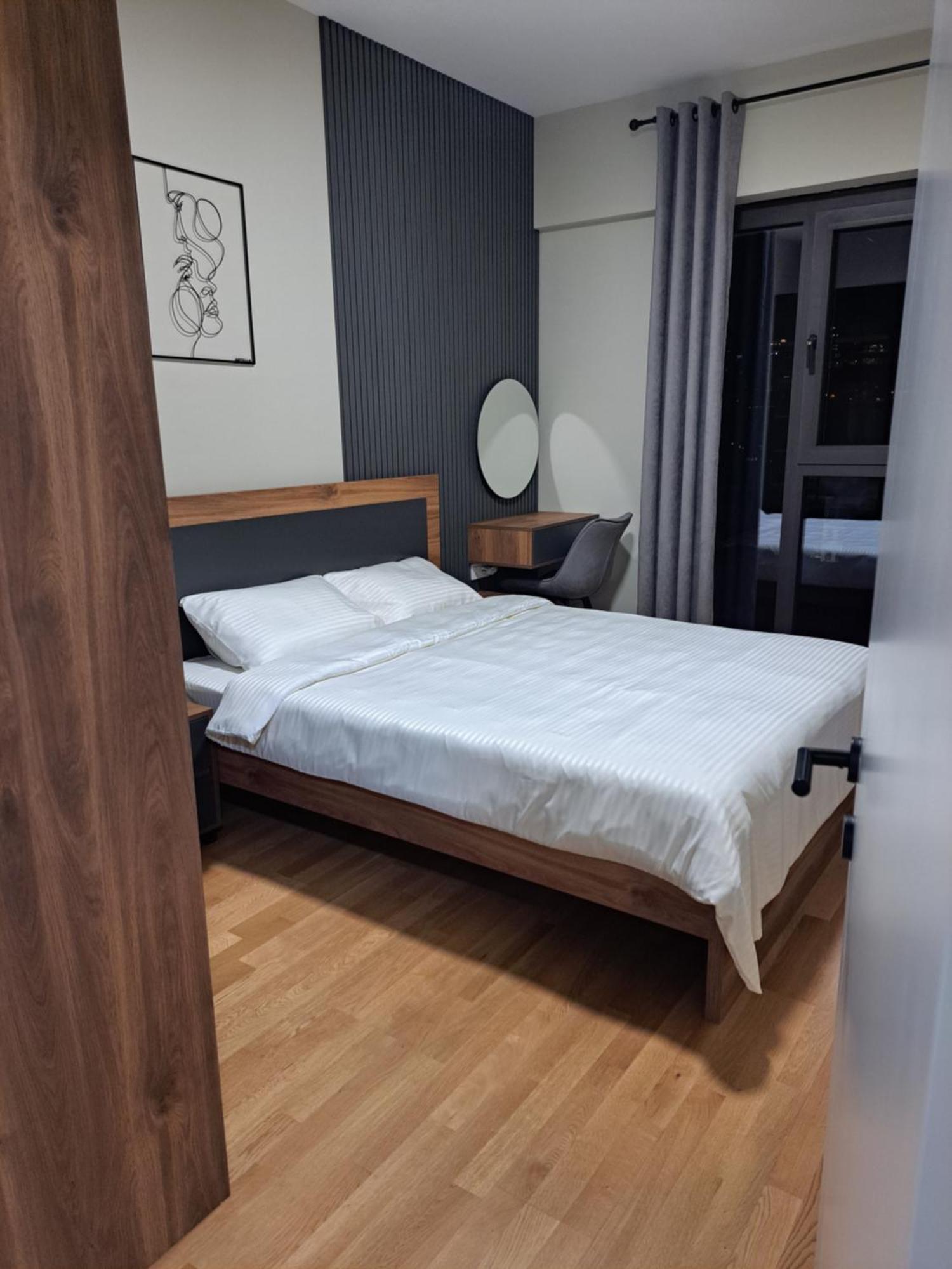 Anika Luxury Apartment At Diamond Center Skopje Buitenkant foto